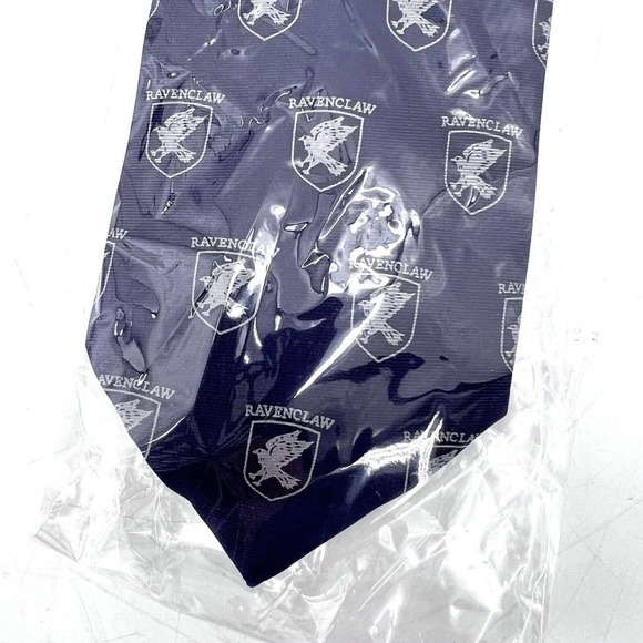 New Harry Potter Cravate Ravenclaw Crest Silk Neck Tie - Picture 6 of 8